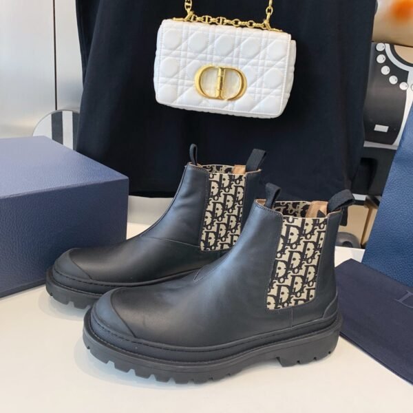 Dior Autumn/Winter Chelsea calfskin ankle boots size: 35-45 note shoes size when you fill shipping address