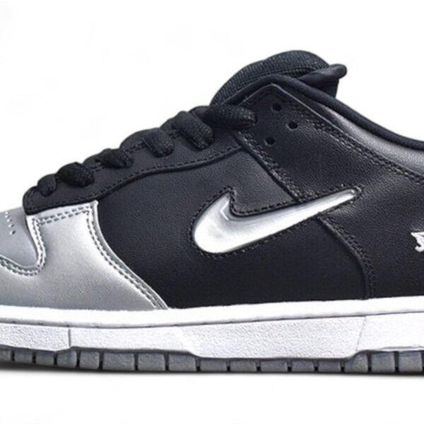 SB Dunk Low Suprem* Jewel Swoosh Silver CK3480-001