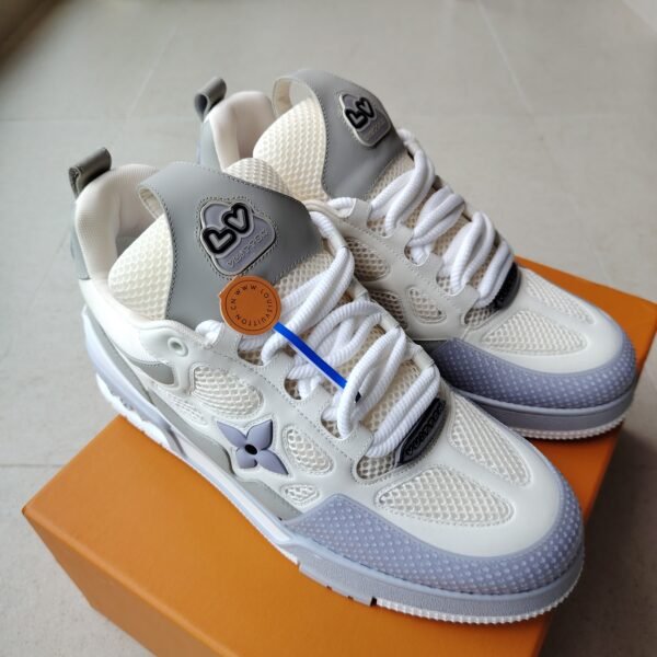 LV Trainer Sneaker 1396A